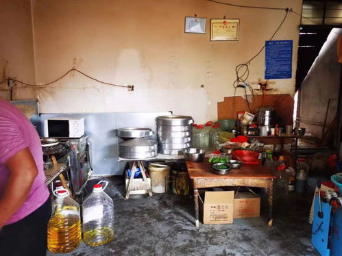 大理市餐饮服务食品安全红黑榜第2期发布 8家单位获赞，13家单位待整改